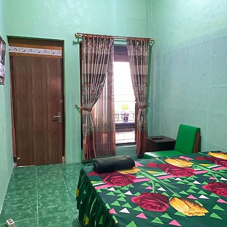 Parikesit Guest House Yogyakarta Extérieur photo