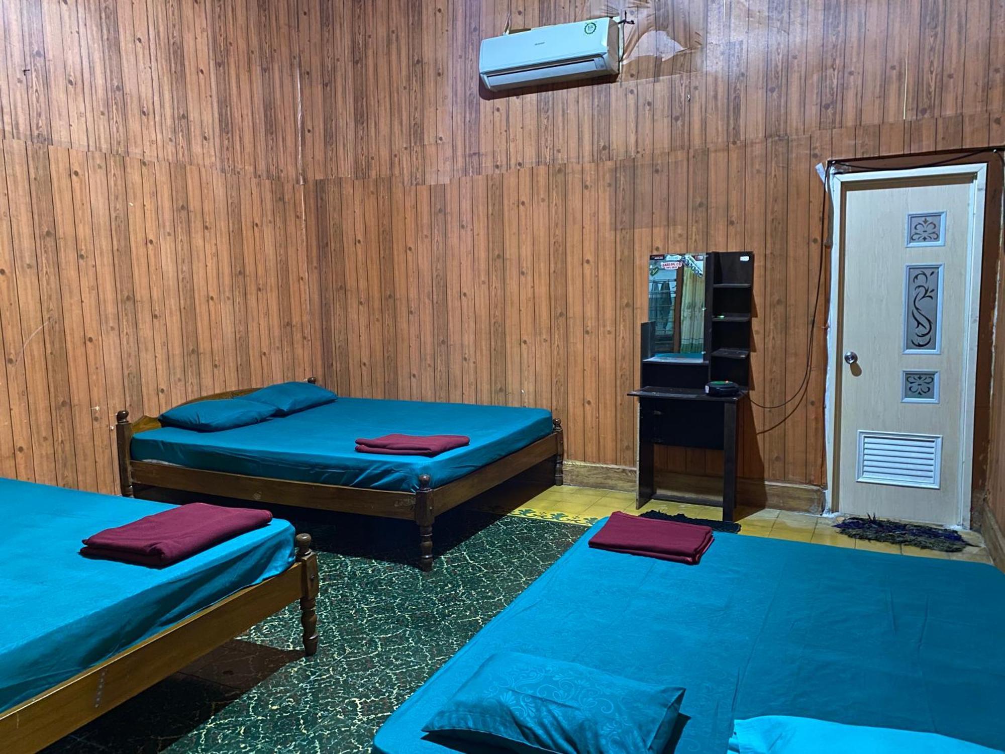 Parikesit Guest House Yogyakarta Extérieur photo