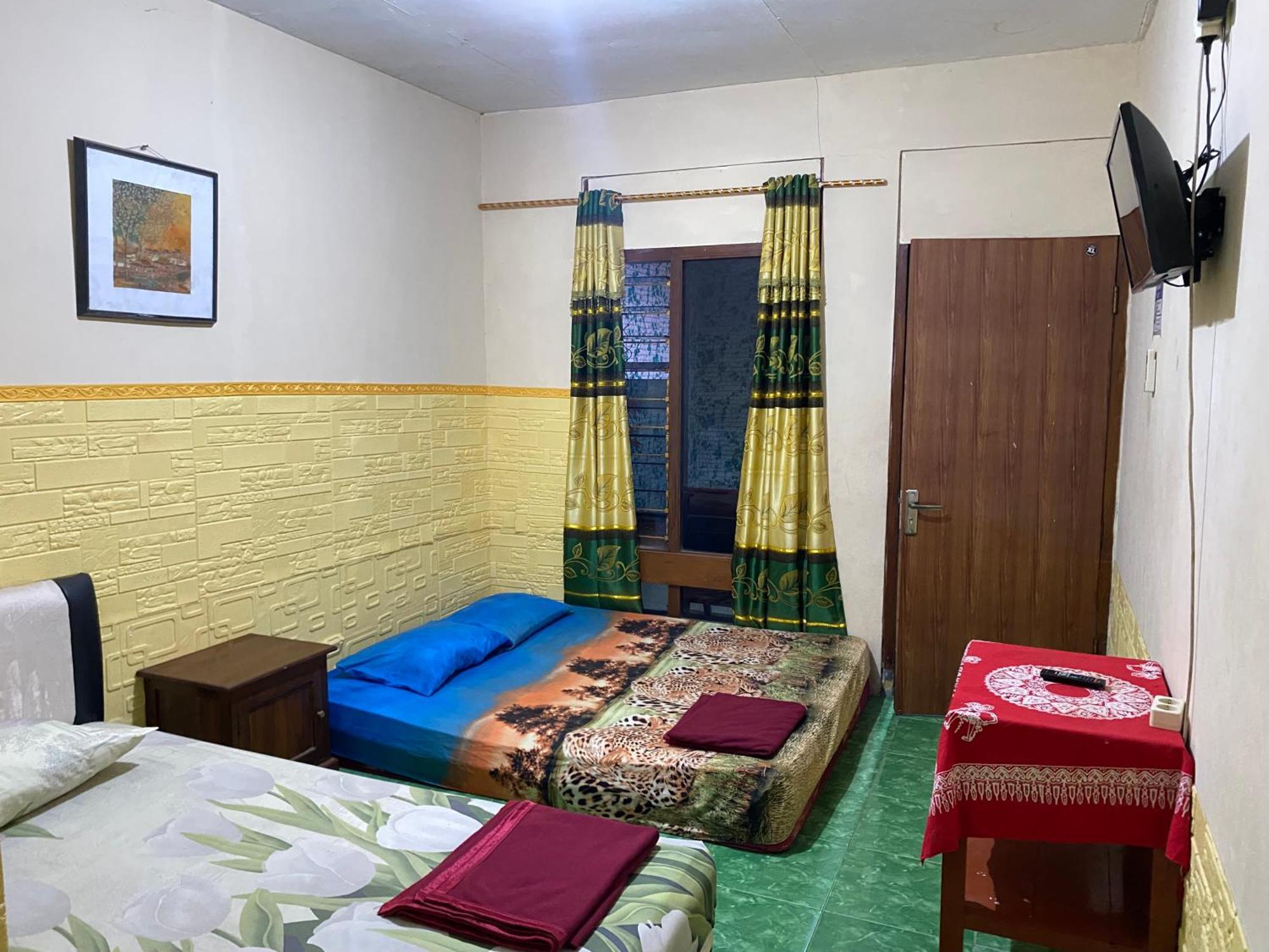 Parikesit Guest House Yogyakarta Extérieur photo