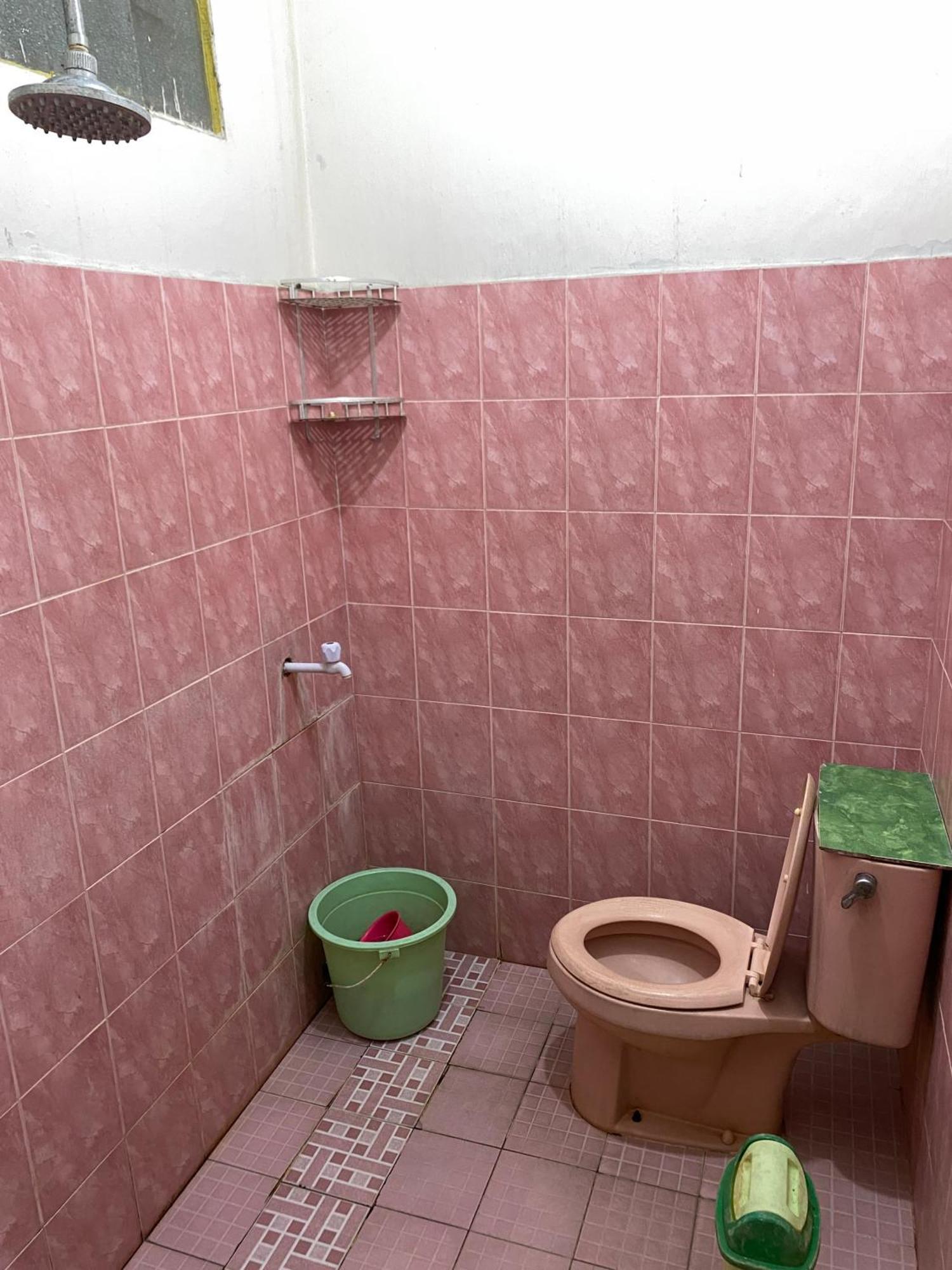 Parikesit Guest House Yogyakarta Extérieur photo