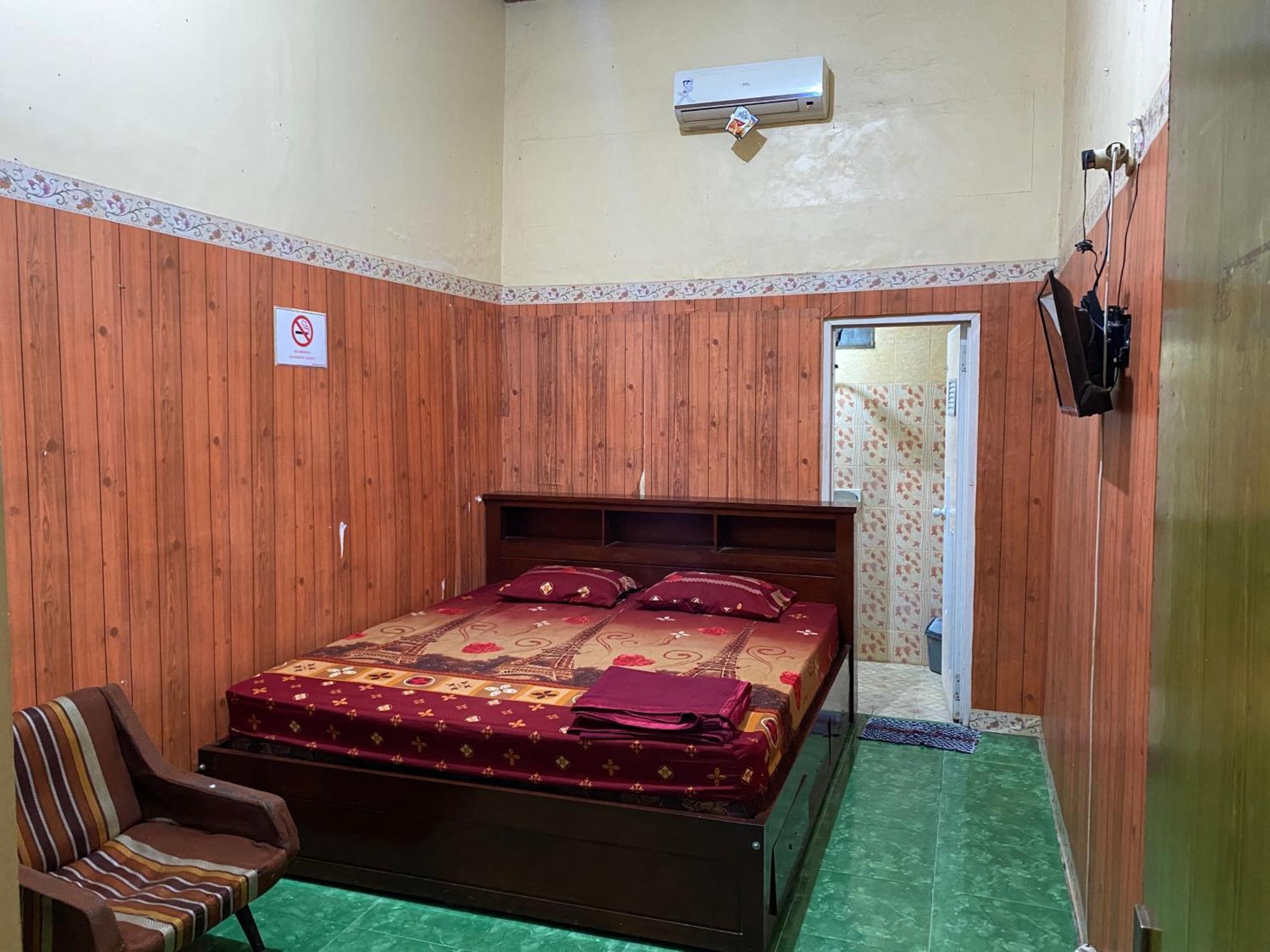 Parikesit Guest House Yogyakarta Extérieur photo