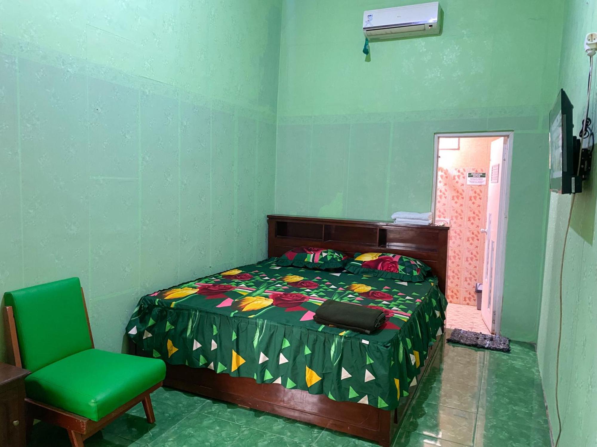 Parikesit Guest House Yogyakarta Extérieur photo